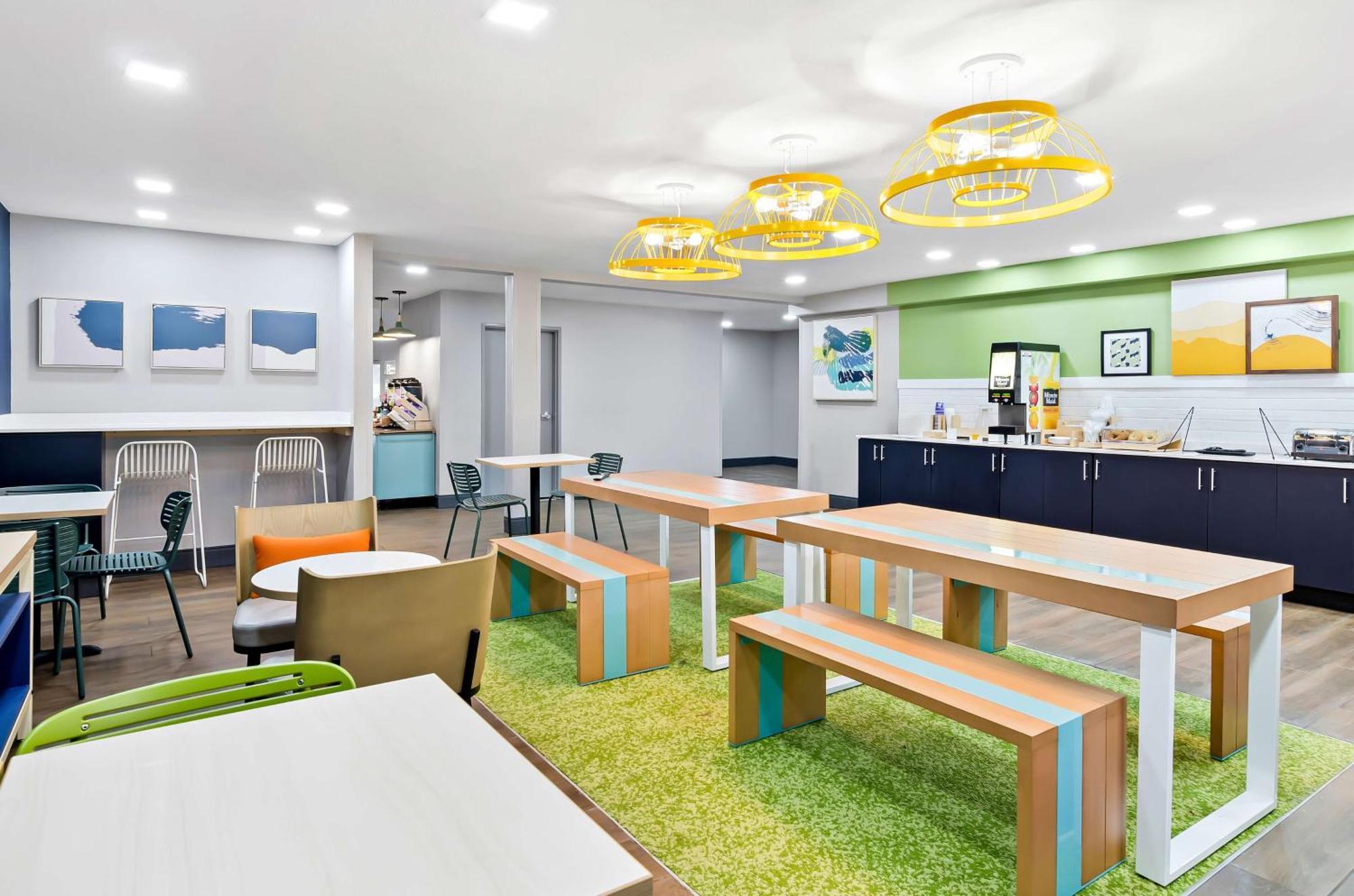 Spark By Hilton Winston-Salem University Extérieur photo