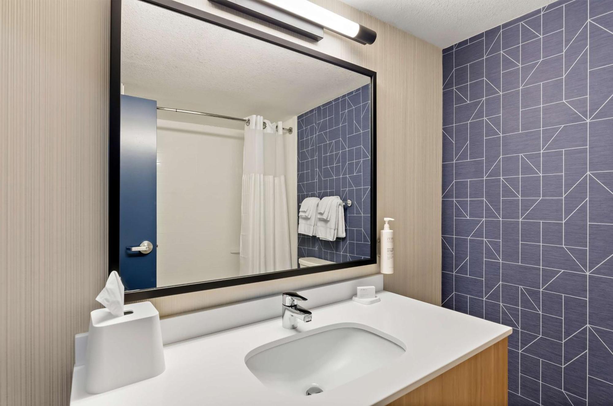 Spark By Hilton Winston-Salem University Extérieur photo